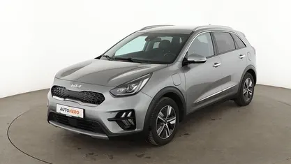 Grau Gebraucht 2021 Kia Niro Spirit SUV | 20.360 € (Fairer Preis)