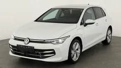 Pure white Neu 2025 VW Golf VIII Style Limousine | 36.495 € (Fairer Preis)