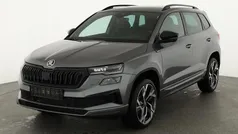 Graphite grau metallic Neu 2025 Skoda Karoq SportLine SUV | 40.445 € (Fairer Preis)