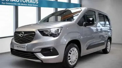 Gebraucht Opel Combo Life Elegance 131 PS (96 kW) 2023 Silber Van / Kleinbus