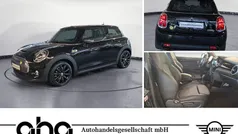 Schwarz Gebraucht 2021 Mini Cooper SE Kleinwagen | 15.930 € (Fairer Preis)