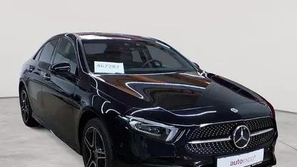 Gebraucht Mercedes A250 AMG line 160 PS (117 kW) 2022 Kosmosschwarz metallic Limousine