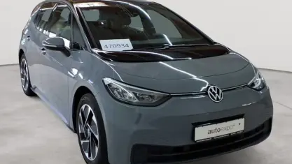 Gebraucht VW ID.3 Pro Performance 150 kW (204 PS) 2022 Mondsteingrau/ dach schwarz Kleinwagen