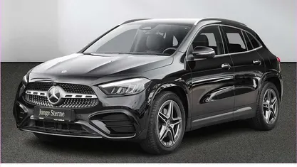 Unilack nachtschwarz Gebraucht 2024 Mercedes GLA200 AMG SUV | 38.880 € (Fairer Preis)