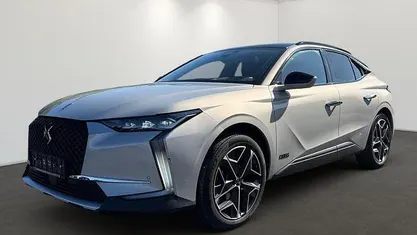 Weiß (polar white ) Gebraucht 2023 DS Automobiles DS4 Crossback Rivoli SUV | 23.990 € (Fairer Preis)