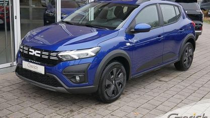 Usata Dacia Sandero Expression 91 CV (66 kW) 2025 Blu Utilitaria