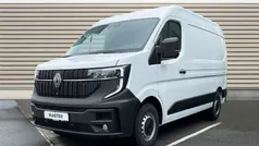 Weiß Gebraucht 2022 Renault Master Van | 36.195 € (Guter Preis)