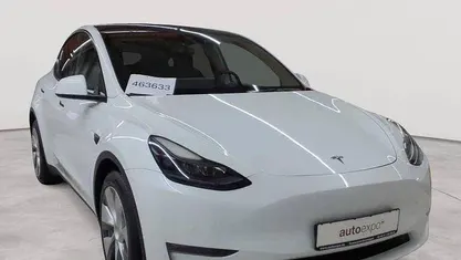 Pearl white multicoat Gebraucht 2021 Tesla Model Y SUV | 29.190 € (Superpreis)