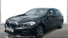 Schwarz Gebraucht 2021 BMW 118 Advantage Kleinwagen | 20.890 € (Fairer Preis)