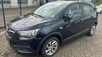 Gebraucht Opel Crossland Edition+ 131 PS (96 kW) 2019 Blau SUV