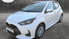 Weiß Neu 2025 Toyota Yaris Hybrid Business Edition Limousine | 24.990 € (Fairer Preis)