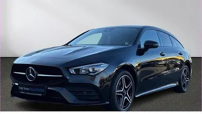 Unilack nachtschwarz Gebraucht 2021 Mercedes CLA250e Shooting Brake AMG Kombi | 24.860 € (Guter Preis)