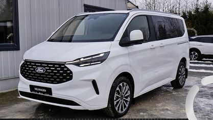 Nowe Ford Tourneo Titanium X 170 KM (125 kW) 2026 Biały Minivan