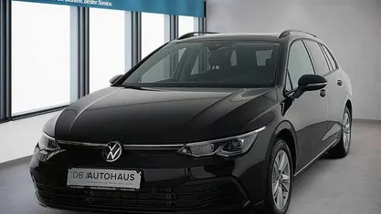 Gebraucht VW Golf VIII Life 150 PS (110 kW) 2024 Schwarz Kombi