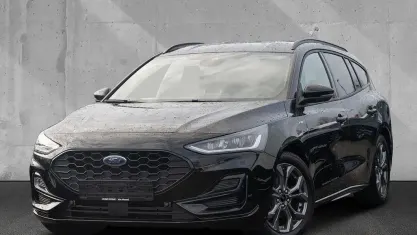 Gebraucht Ford Focus ST-Line X 155 PS (114 kW) 2024 Agate black metallic Kombi