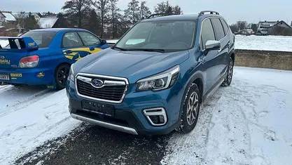 Blau Gebraucht 2021 Subaru Forester Active SUV | 25.900 € (Fairer Preis)