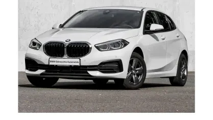 Gebraucht BMW 118 Advantage 136 PS (100 kW) 2023 Alpinweiss iii Limousine
