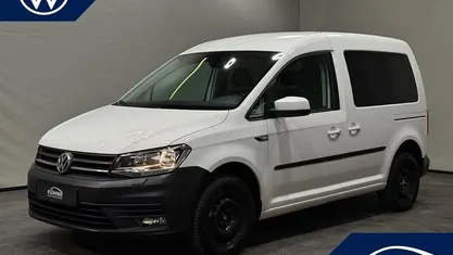 Gebraucht VW Caddy Trendline 102 PS (75 kW) 2020 Weiß Van / Kleinbus