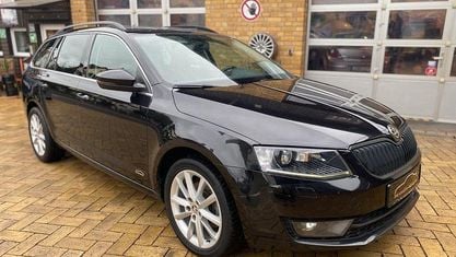 Używany Skoda Octavia Style 150 KM (110 kW) 2015 Czarny Hatchback