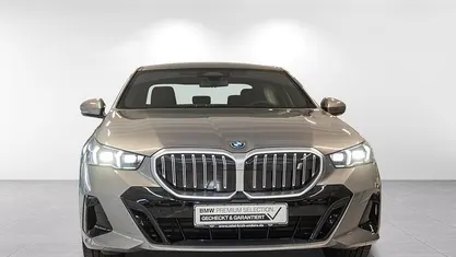 Oxidgrau ii metallic Gebraucht 2024 BMW i5 Performance Limousine | 56.900 € (Guter Preis)