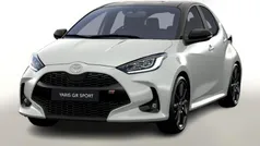 Gebraucht 2025 Toyota Yaris Hybrid Sport Kleinwagen | 29.436 € (Superpreis)
