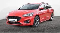Rot Gebraucht 2021 Ford Focus ST-Line Kombi | 16.950 € (Fairer Preis)