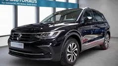 Schwarz Gebraucht 2023 VW Tiguan Active SUV | 29.590 € (Guter Preis)