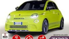 Grün Gebraucht 2023 Abarth 500e Turismo Kleinwagen | 30.088 € (Guter Preis)