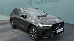 Grau Gebraucht 2023 Volvo XC60 Plus SUV | 40.230 € (Fairer Preis)