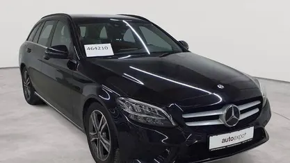 Obsidianschwarz metallic Gebraucht 2020 Mercedes C220 Kombi | 17.990 € (Guter Preis)
