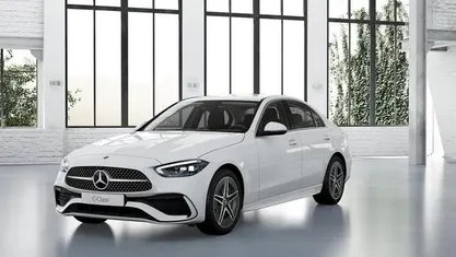 Gebraucht 2025 Mercedes C200 AMG Limousine | 39.490 € (Fairer Preis)