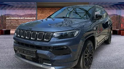 Käytetty Jeep Compass 241 HP (177 kW) 2022 Sininen Katumaasturi