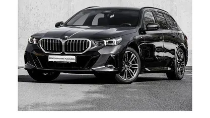 Gebraucht BMW 520 M Sport 190 PS (139 kW) 2025 Grau Kombi