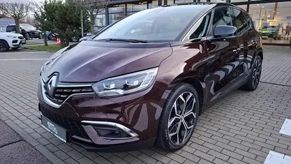 Mangostanrot/dach in blackpe Gebraucht 2021 Renault Scénic IV Intens Van / Kleinbus | 19.980 € (Fairer Preis)
