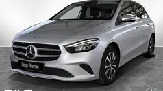 Iridiumsilber metallic Gebraucht 2021 Mercedes B180 Style Van / Kleinbus | 20.890 € (Guter Preis)