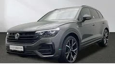 Grau Gebraucht 2023 VW Touareg R-line SUV | 67.880 € (Fairer Preis)