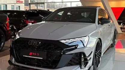 Gebraucht 2025 Audi RS3 Sportback Kleinwagen | 118.980 €