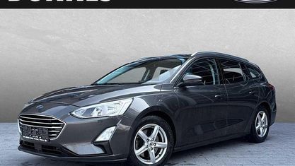 Używany Ford Focus Cool & Connect 182 KM (133 kW) 2016 Srebrny Hatchback