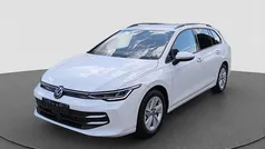 Pure white Gebraucht 2024 VW Golf VIII Life Kombi | 29.540 € (Fairer Preis)