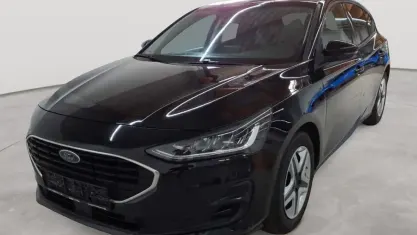 Gebraucht Ford Focus Cool & Connect 120 PS (88 kW) 2023 Agate black metallic Limousine