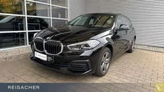 Schwarz uni Gebraucht 2024 BMW 118 Advantage Kleinwagen | 21.990 € (Fairer Preis)