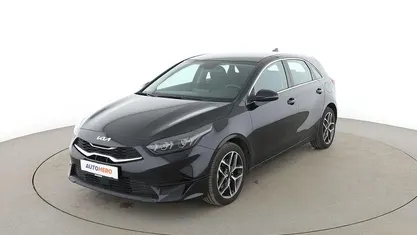 Gebraucht Kia Ceed Spirit 160 PS (117 kW) 2022 Schwarz Kleinwagen