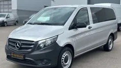 Silber Gebraucht 2019 Mercedes Vito Van / Kleinbus | 30.990 € (Fairer Preis)