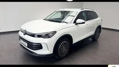 Weiß Gebraucht 2024 VW Tiguan Life SUV | 35.580 € (Fairer Preis)