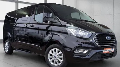Gebraucht 2019 Ford Tourneo Titanium Van / Kleinbus | 32.990 € (Fairer Preis)