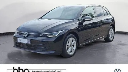 Gebraucht 2024 VW Golf Life Limousine | 24.930 € (Fairer Preis)