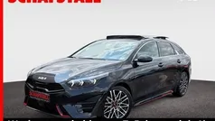 Schwarz ((1k) zilinaschwarz met.) Gebraucht 2024 Kia ProCeed GT Kleinwagen | 32.979 € (Fairer Preis)