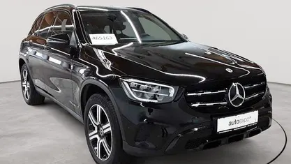 Schwarz Gebraucht 2021 Mercedes GLC300e SUV | 33.390 € (Guter Preis)