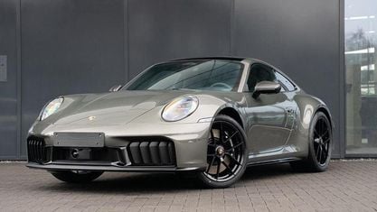 Nouă Porsche 911 Carrera GTS 541 CP (397 kW) 2026 Verde Coupe