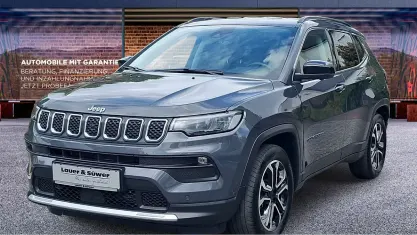 Gebraucht Jeep Compass Limited 190 PS (139 kW) 2022 Grau SUV